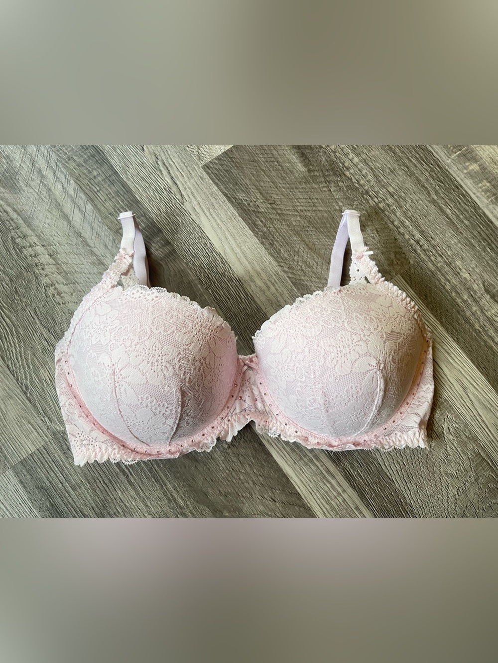 PINK Victoria's Secret Light Pink Lace Underwire Bra 34DD